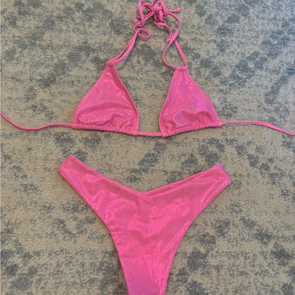 ✨Never worn pink Koana Swim Bikini set!✨